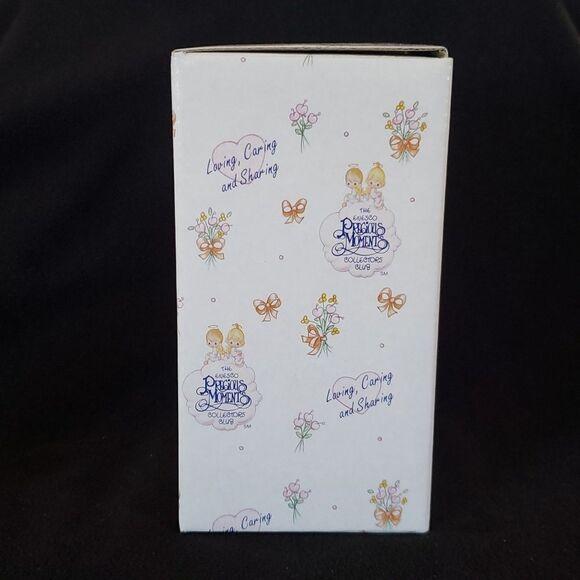 Vintage 1993 Precious Moments “Loving” Porcelain Figurine PM932 - Picture 4 of 11